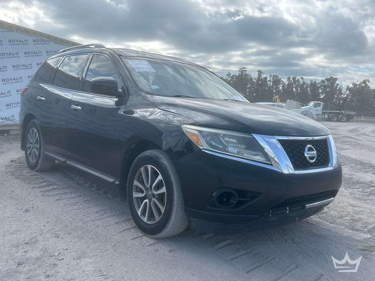 2016-nissan-pathfinder-image-2