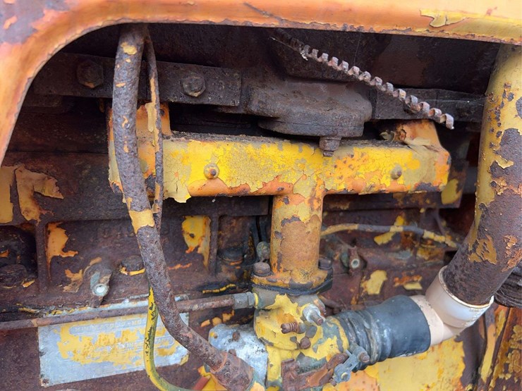 minneapolis-moline-445-image-35