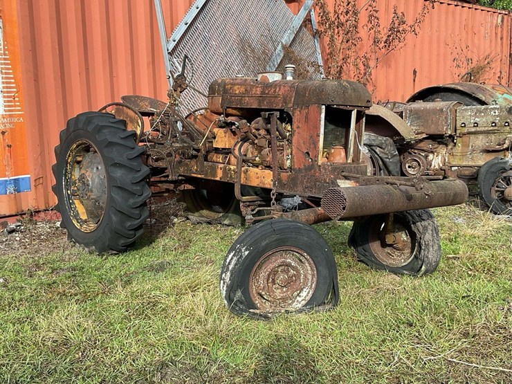 avery-parts-tractor-image-2