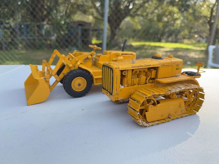 caterpillar-d2-image-1