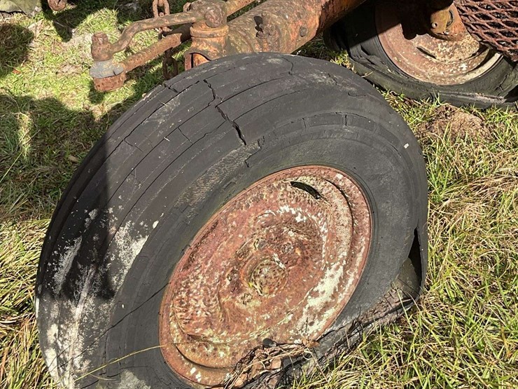 avery-parts-tractor-image-14