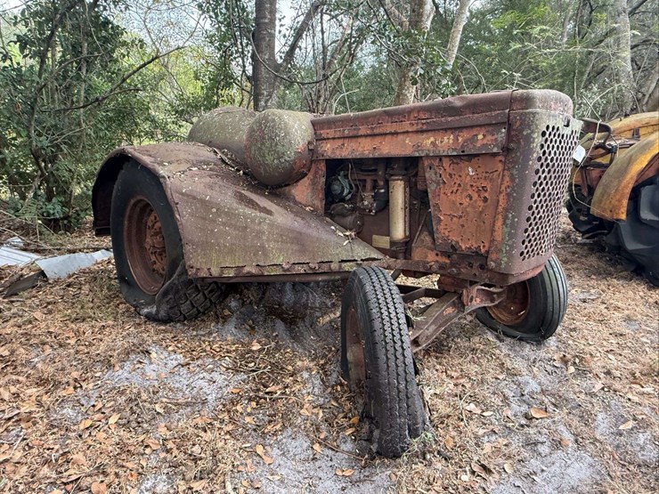 minneapolis-moline-orchard-image-3