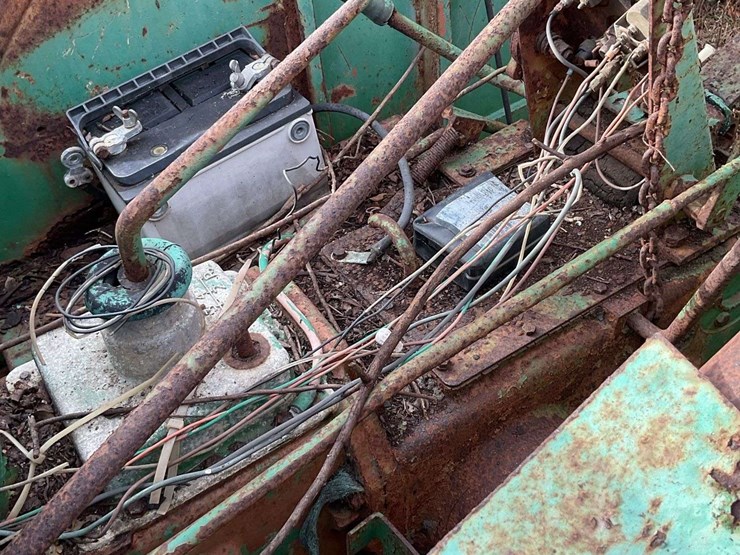 minneapolis-moline-orchard-image-33