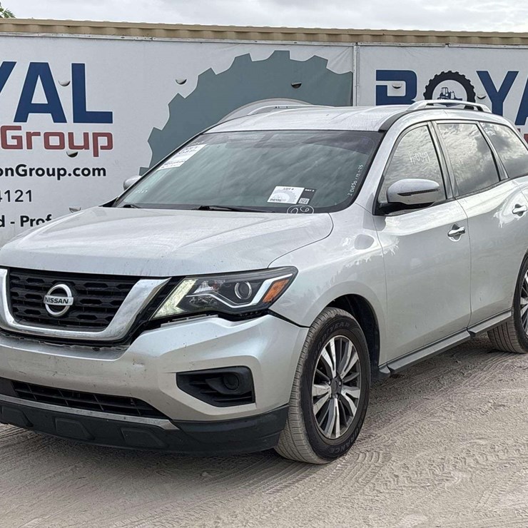 2017 NISSAN PATHFINDER
