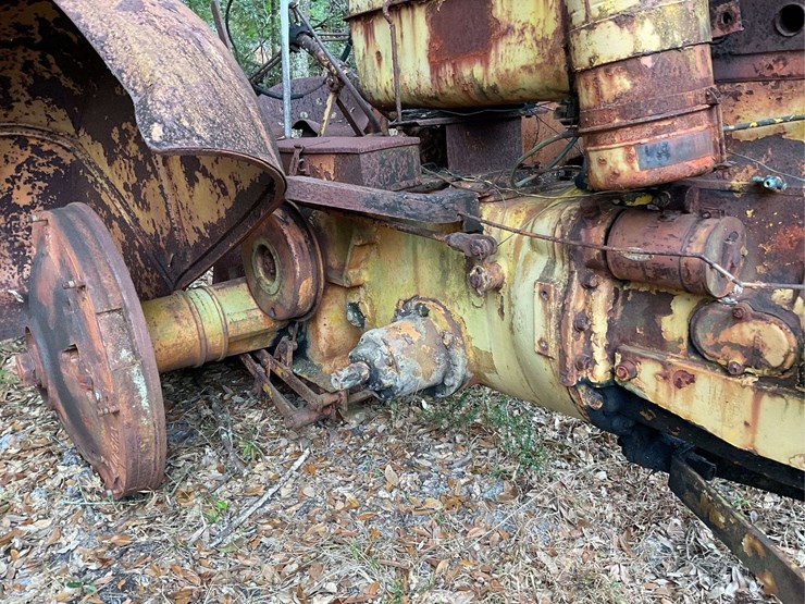 minneapolis-moline-parts-tractor-image-18