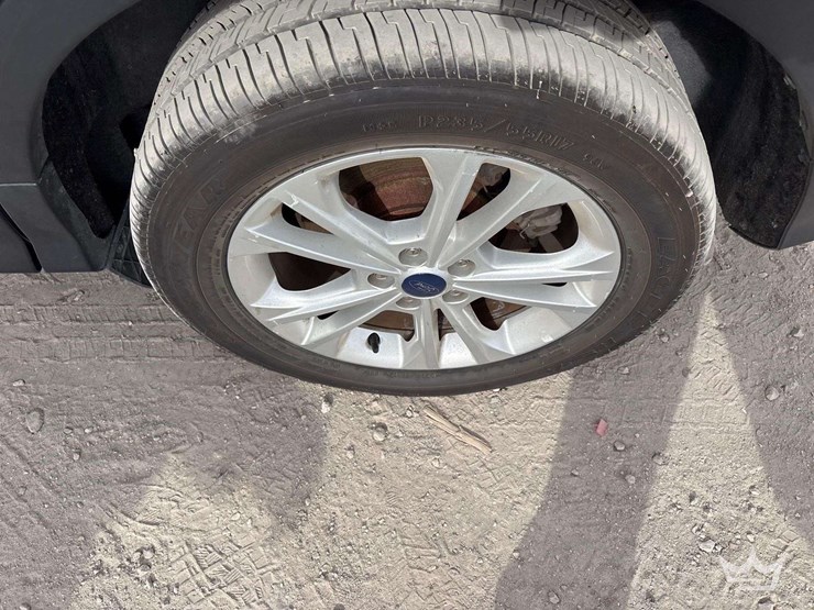 2017-ford-escape-image-27