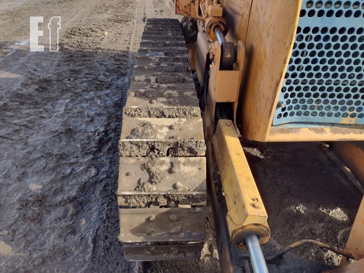 komatsu-d31a-17-image-37