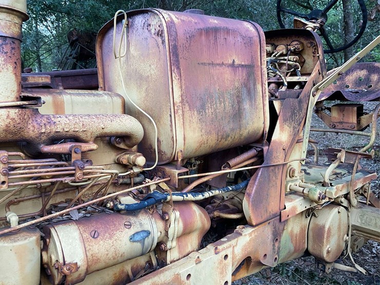 oliver-industrial-tractor-image-16