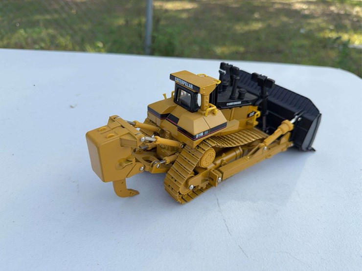 caterpillar-d11r-image-8