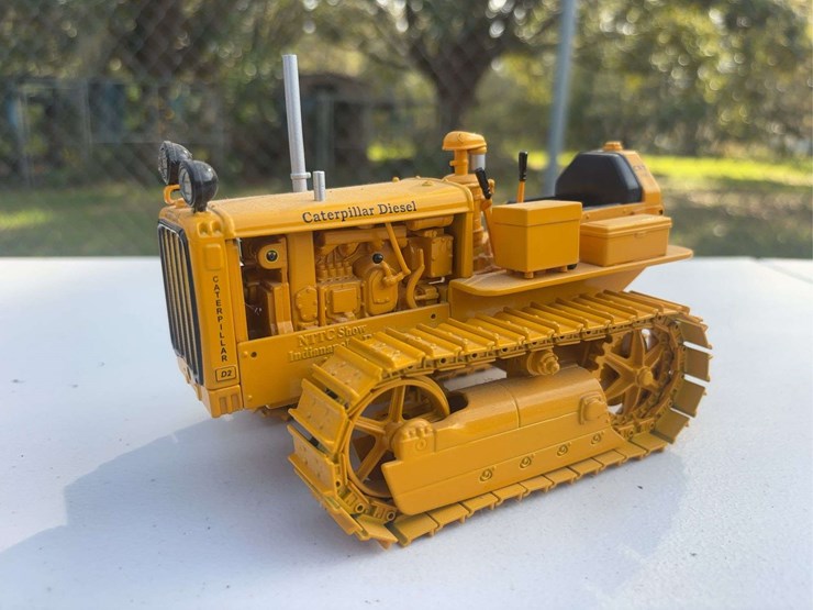 caterpillar-16-image-32