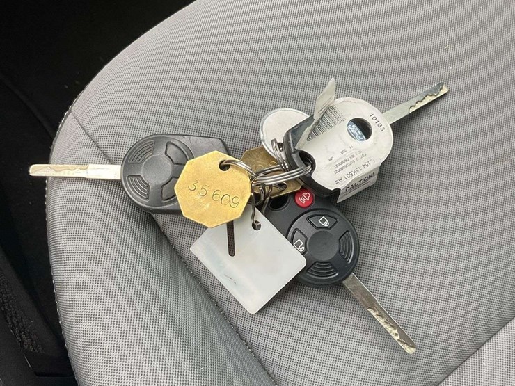 2017-ford-escape-image-35