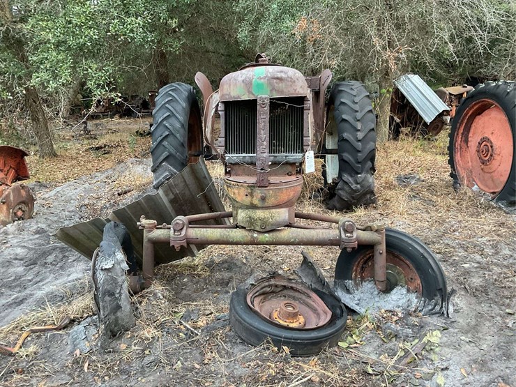 oliver-gas-tractor-image-3