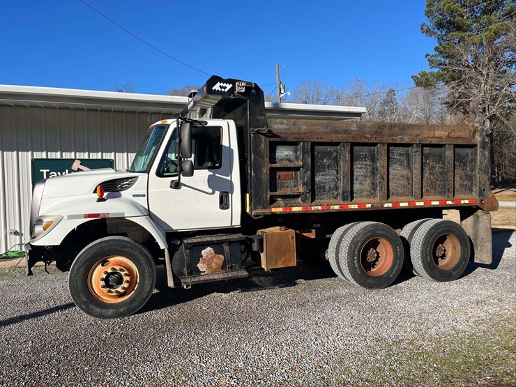 2008-international-4700-image-2