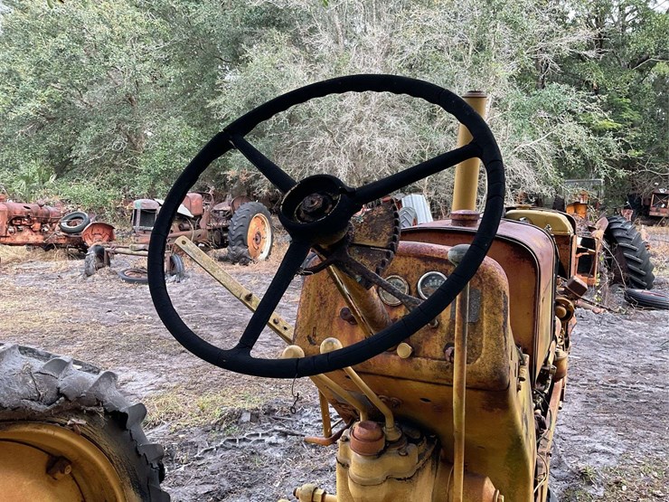 oliver-industrial-tractor-image-5