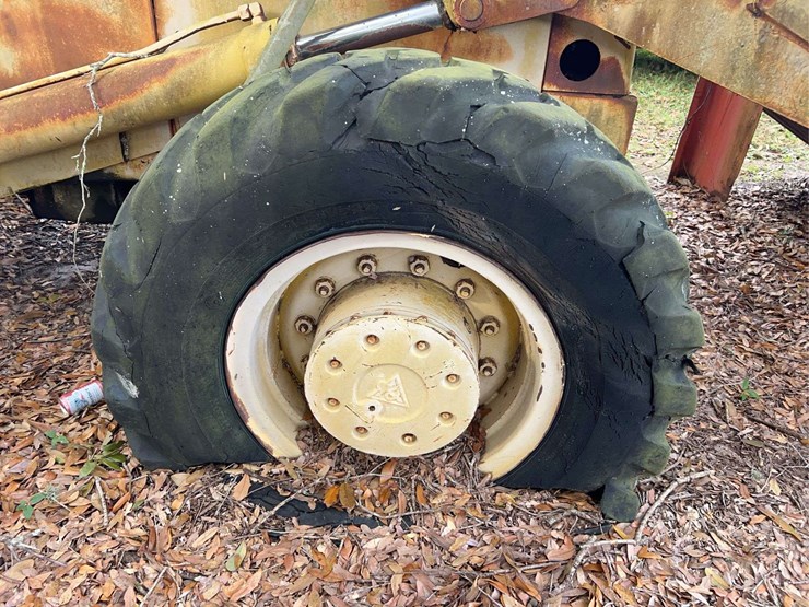allis-chalmers-diesel-wheel-loader-image-58