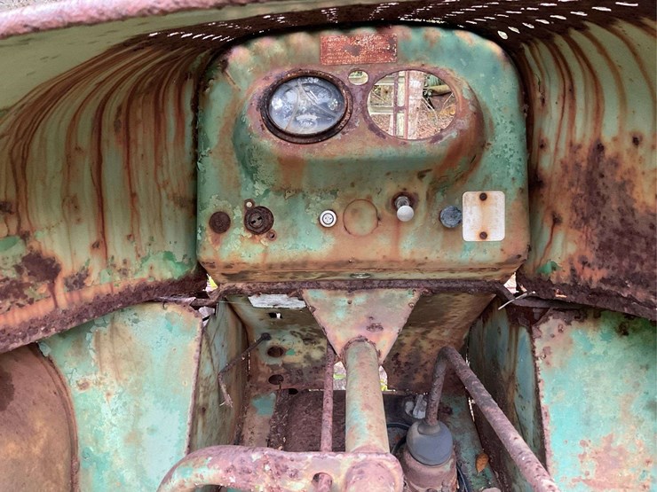 oliver-orchard-project-tractor-image-4