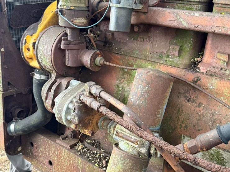 minneapolis-moline-g706-image-35