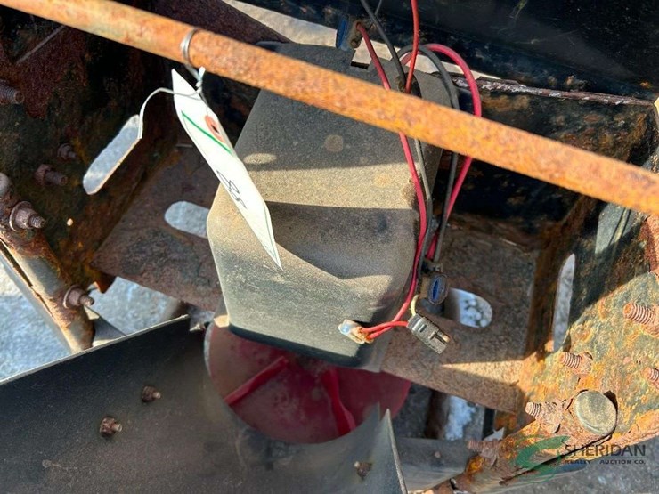 salt-spreader-chute-image-5