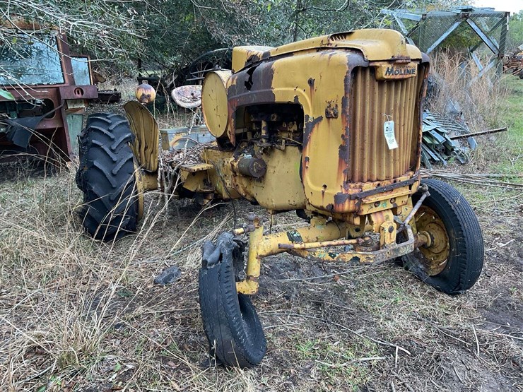 minneapolis-moline-big-mo-400m-army-tractor-image-3