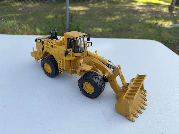 caterpillar-d11r-image-23