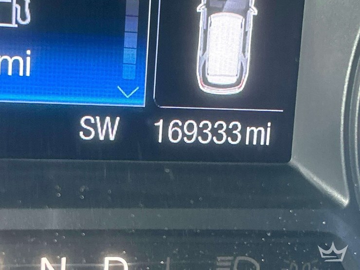 2016-ford-explorer-image-6