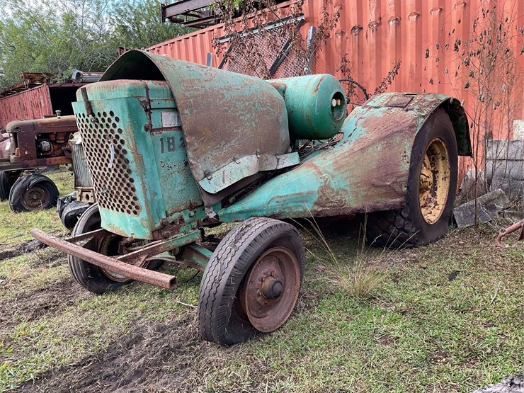 minneapolis-moline-orchard-image-1