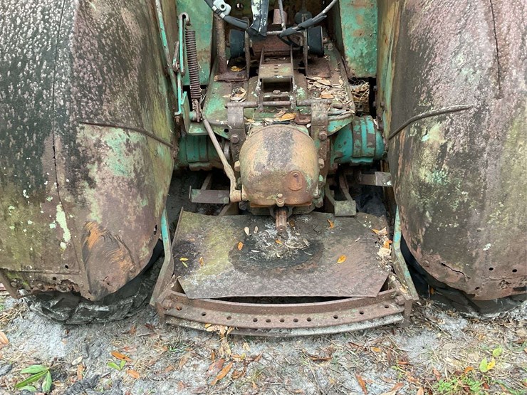 oliver-orchard-project-tractor-image-7