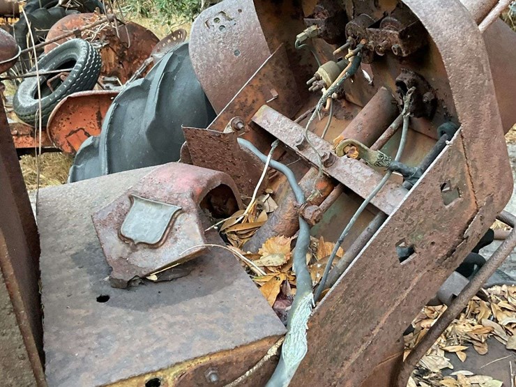 oliver-gas-tractor-image-11