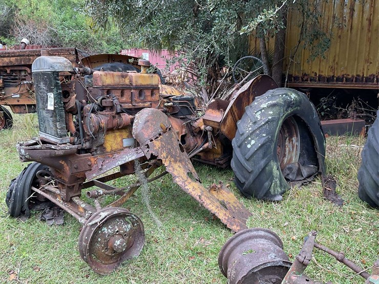 minneapolis-moline-uts-image-1