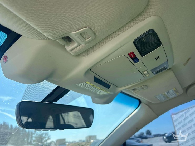 2018-subaru-outback-awd-suv-image-19