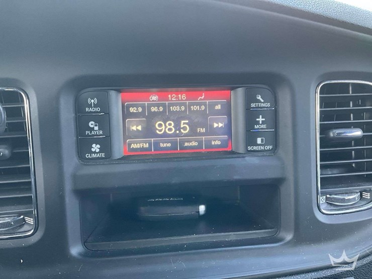 2012-dodge-charger-sedan-image-17