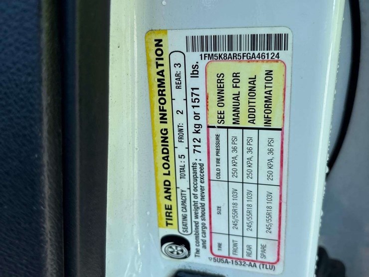 2015-ford-explorer-image-4