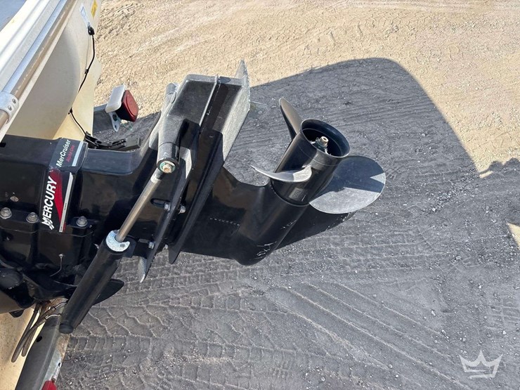 2001-ser-boat-&amp;-trailer-image-22