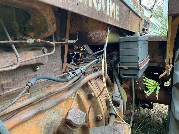 minneapolis-moline-g707-image-28