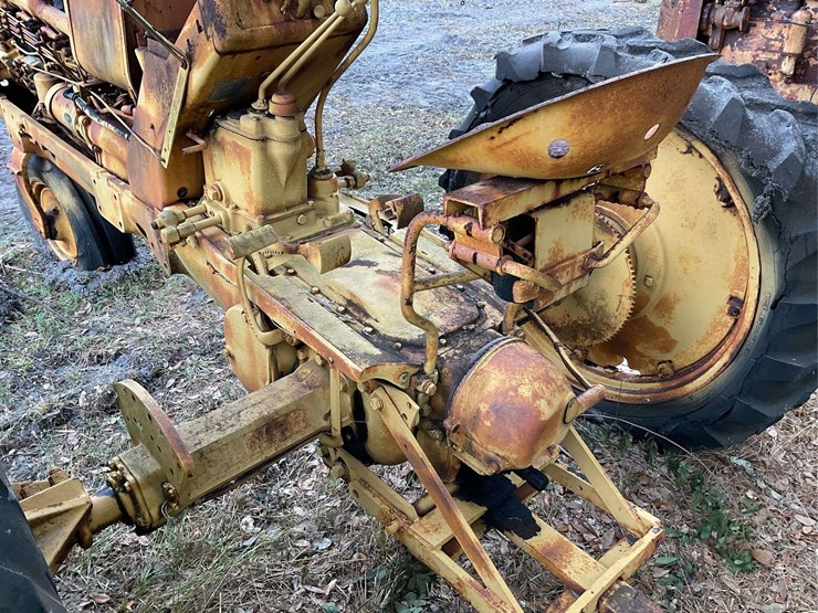 oliver-industrial-tractor-image-7