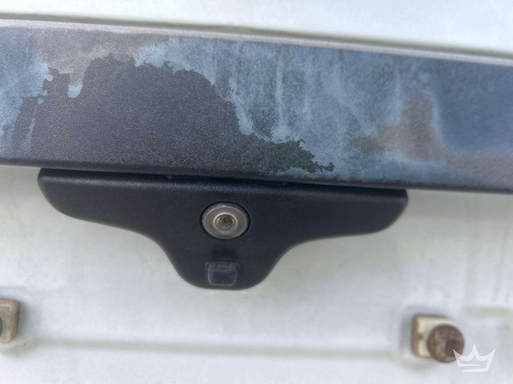 2016-ford-explorer-image-15