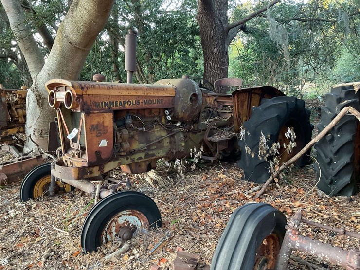 minneapolis-moline-m5-image-1