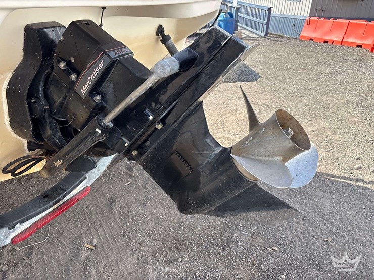 2015-shoe1999-ser-image-5