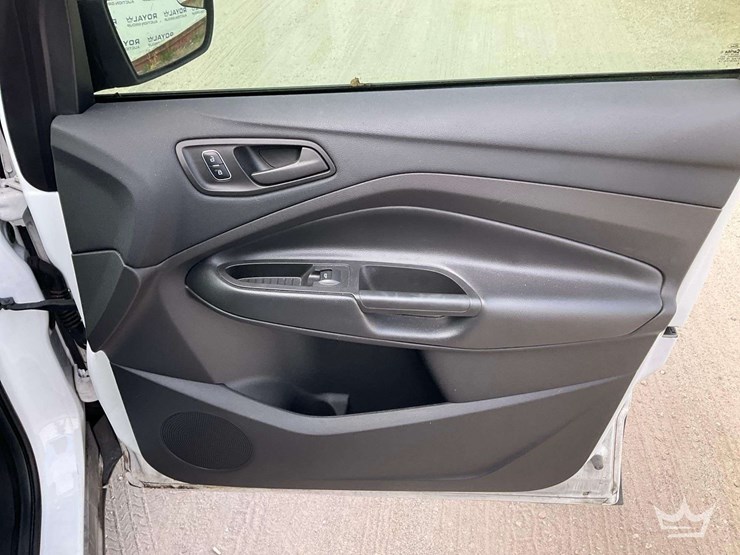 2017-ford-escape-image-25