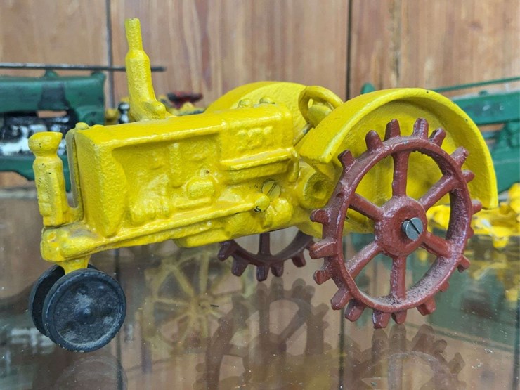 john-deere-16-image-4