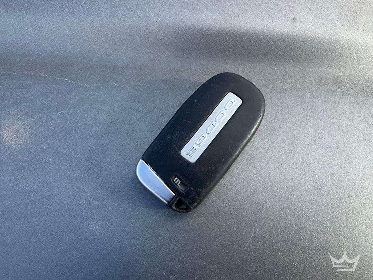 2012-dodge-charger-sedan-image-33