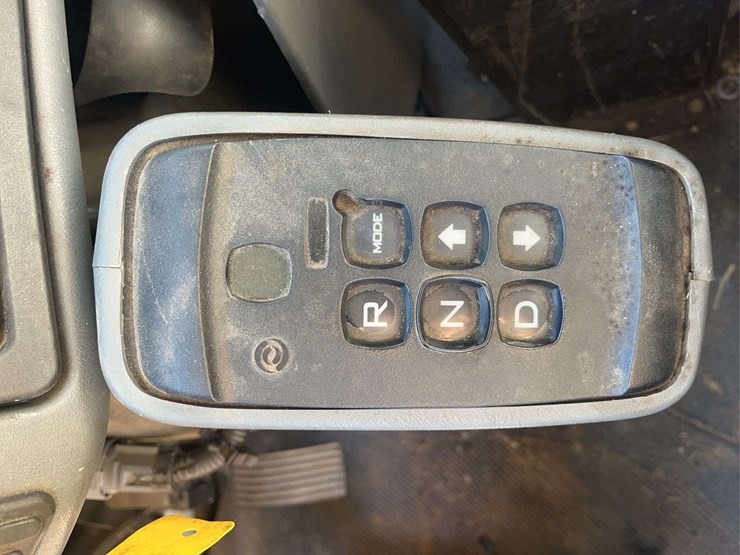 2005-international-durastar-4300-image-18