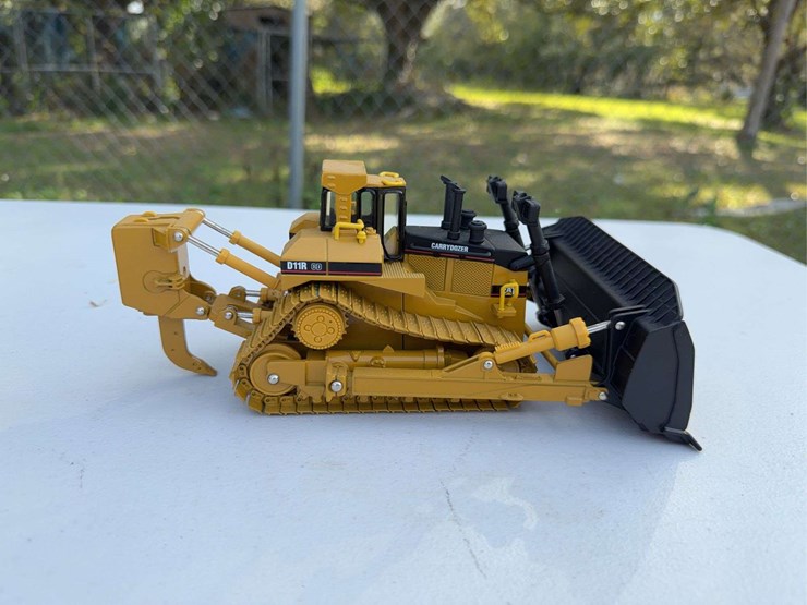 caterpillar-d11r-image-9