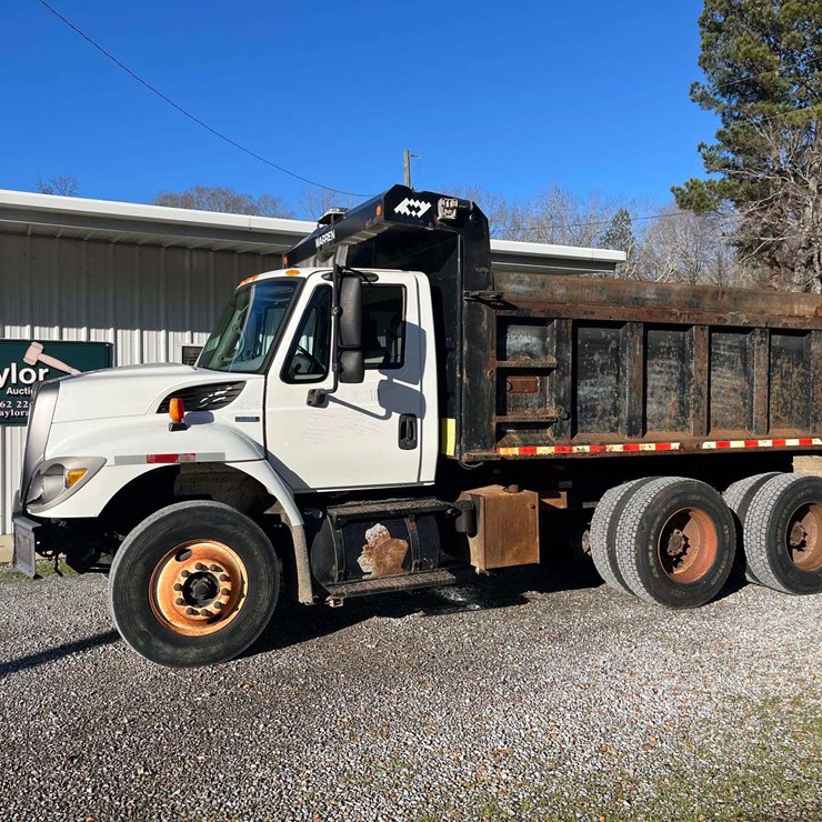 2008 INTERNATIONAL 4700
