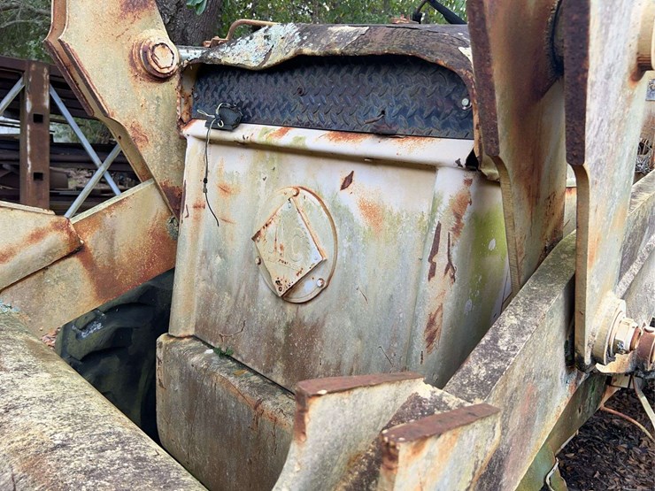 allis-chalmers-diesel-wheel-loader-image-14