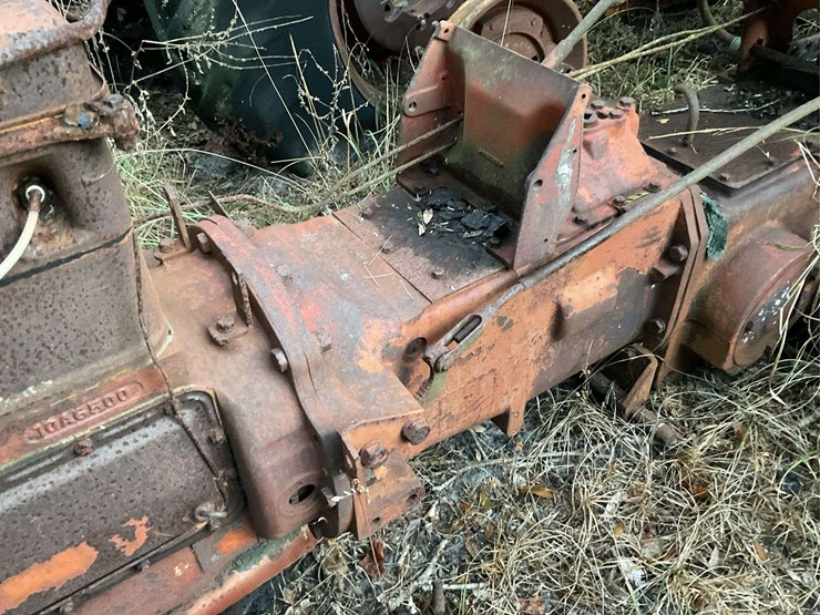 minneapolis-moline-pkg-57-parts-tractor-image-5