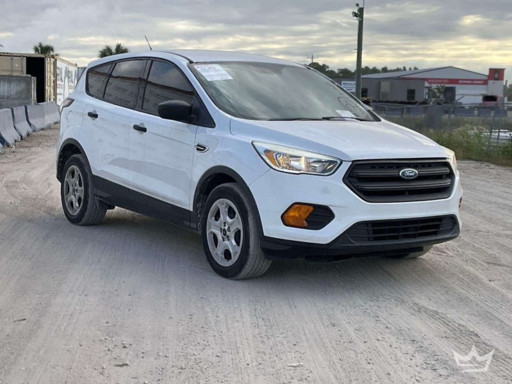 2017-ford-escape-image-2