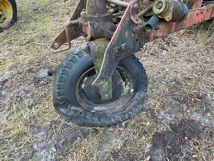 b.f.-avery-parts-tractor-image-25