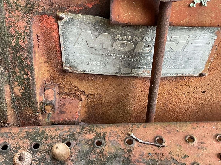 minneapolis-moline-m5-image-16