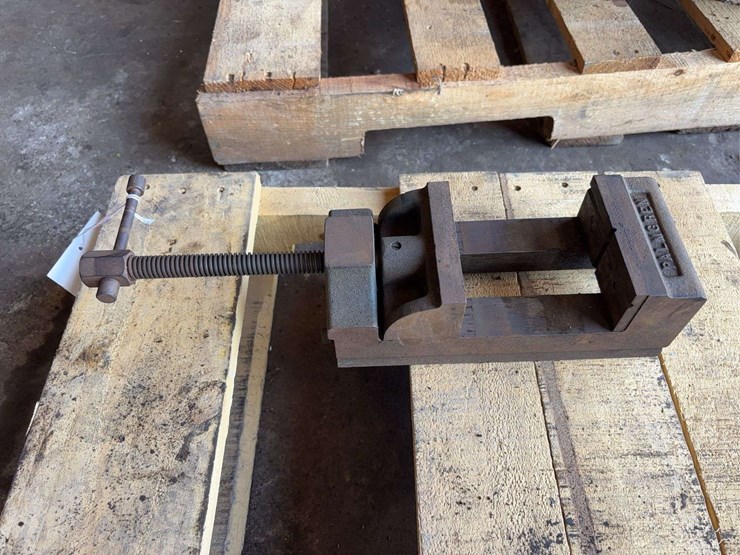 palmgren-milling-vise-image-2
